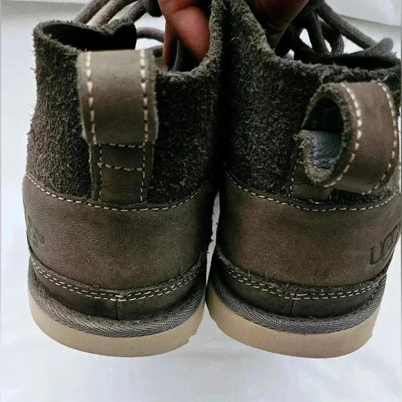 UGG Neumal GREY SUEDE HIGH TOP Unisex  SHOES SIZE US 5 S/N 1020369 - Picture 4 of 9